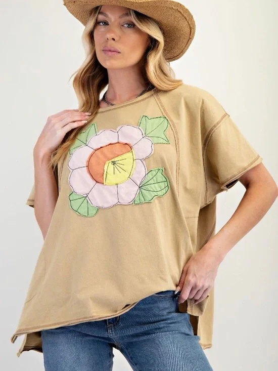 Easel Tan Floral Appliqué Short Sleeve Pullover - Picture 1 of 6